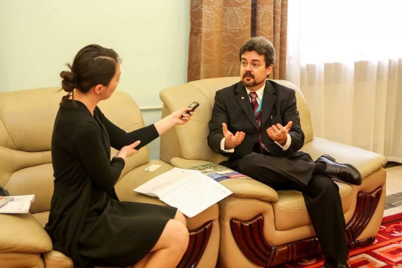 Марк Тассе: Олон соёлын уулзах цэгийг ол